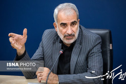 اگر به دانش آموزان میدان بدهیم، خودشان می‌توانند تنظیم‌گر باشند
