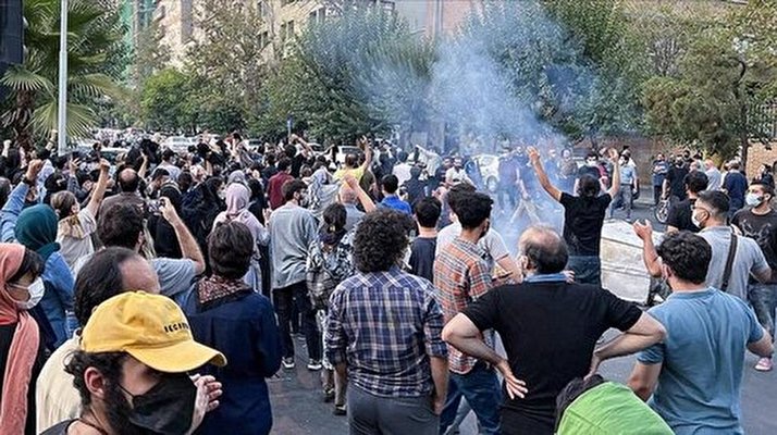 خانه ای نمانده که از جنبش حرف نزند/ ظهور