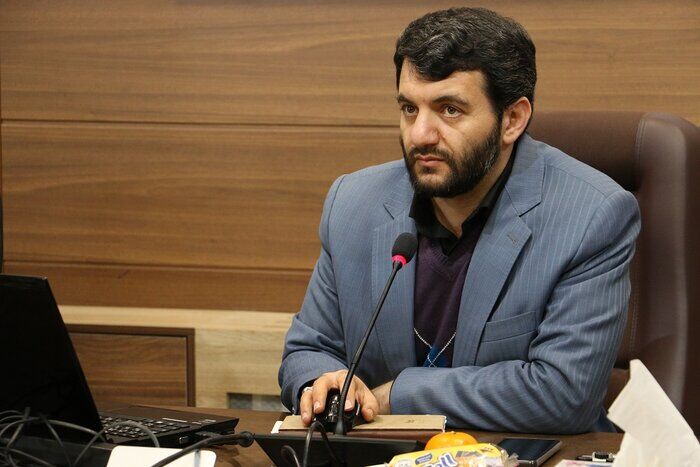 آقای عبدالملکی در مناطق آزاد، تعجب کنیم یا نه؟!