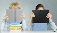 «تبلت» و کتاب دیجیتال یا کتاب کاغذی؟ / کدام یک پیروز میدان رقابت است؟