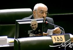 زاهدی: کمبود دارو مردم را در صف عمل های جراحی گذاشته است