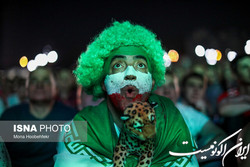 ایران ـ انگلیس در یکی از شبکه‌ها به شیوه طنز گزارش می‌شود