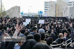 دانشگاه محیط عقلانی است و جای رفتار خارج از شئون دانشجویی نیست
