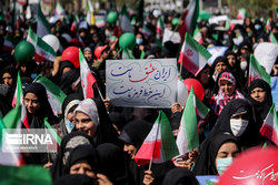 تجمع اساتید و مدافعان سلامت در گرامیداشت شهدای شاهچراغ و تجدید بیعت با انقلاب
