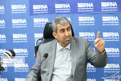معدل عملکرد وزیر صمت مثبت و قابل قبول است