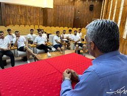 محتشم: ارزش و قداست پرچم ایران و پیراهن تیم ملی در اولویت است