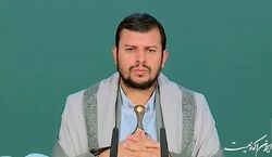 الحوثی: مثل سعودی، امارات و آل خلیفه از آمریکا دستور نمی‌گیریم