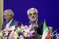 همه ارکان دانشگاه باید در خدمت دانشجو باشد
