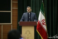 افکار عمومی را با دروغ‌هایشان بمباران می‌کنند