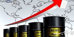 کاهش ارزش دلار قیمت نفت را افزایش داد