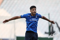 محبی: نمی‌دانم چرا داور بدن به بدن‌ها را به سود پرسپولیس سوت می‌زد