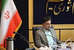 علاوه بر توجه به ایجاد حب وطن در دانشجویان، باید برای اشتغال آنها هم برنامه‌ریزی کنیم