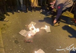 جوانان صهیونیست برگه اعزام به خدمت خود را به آتش کشیدند