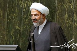 پژمانفر: هیات دولت موضوع واردات خودروهای کارکرده را مطرح کند