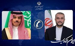 گفت‌وگوی تلفنی وزیر امور خارجه با همتای عربستانی