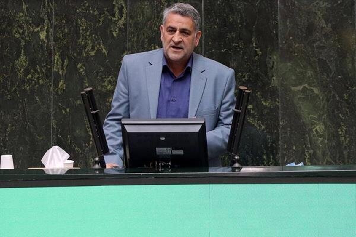 خانی: باید در اضافه کار کادر درمان تجدید نظر شود