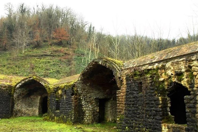 زیبایی ببینید/جاده رويايي سياهكل به ديلمان، زمستان یا دهکده ی زانوس