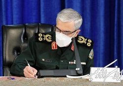 پیام های رئیس ستاد کل نیروهای مسلح به احمدیان و شمخانی