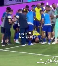 سجده رونالدو بعد از گلزنی+ عکس