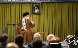 رهبر معظم انقلاب: سرافراز وارد مجلس شدید، سرافراز خارج شوید