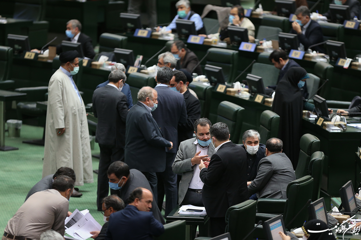 بازندگان هم به بهارستان میروند؟! حتی بازندگان انتخابات تناسبی؟ بازندگان هم به بهارستان میروند؟! حتی بازندگان انتخابات تناسبی؟