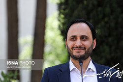 بهادری جهرمی: مصوبه دولت در خصوص نرخ تسعیر ارز قانونی است
