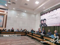 از نقد هراسی نداشته باشیم