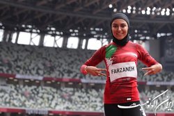 فرزانه فصیحی در قزاقستان رکورد شکست و قهرمان شد