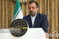 کاهش ماهانه تورم و کاهش پلکانی نقدینگی