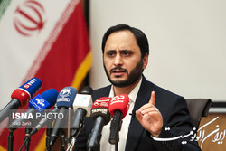 بهادری جهرمی: شاهد رسوایی استاندارد دوگانه غرب در اعتراضات فرانسه هستیم