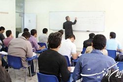 توجه ویژه به استادان به عنوان اثرگذارترین مجموعه در تعلیم و تربیت جامعه