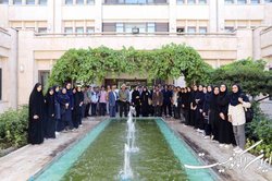 آذری هستم اما غیرت زبان فارسی را دارم