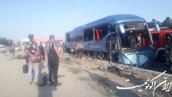 مرگ دو تن و مصدومیت  ۱۲نفر در برخورد اتوبوس با نیوجرسی در بزرگراه تهران- قم