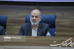 کسی حق ندارد بی حجابی و بی عفتی را ترویج کند