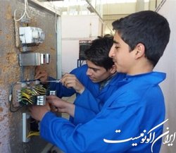 آشنایی دانش‌آموزان با بازار کار در طرح  تابستانه مهارت 