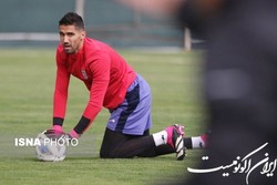 حسینی در استقلال ماندنی شد؟