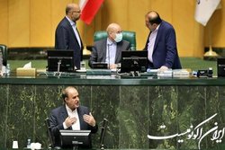 حاجی بابایی: خون ایران در رگ‌های جزایر سه گانه جاری است