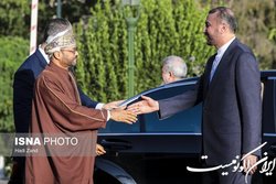 اهداف حداقلی و حداکثری سفر اخیر وزیر خارجه عمان به ایران