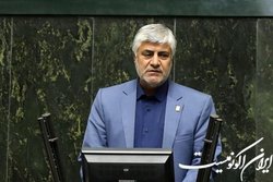 پاک فطرت: وزارتخانه‌های فرهنگ و ورزش برنامه‌های فرهنگی برای نوجوانان و جوانان داشته باشند