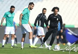 آقاسی با استقلال توافق کرد