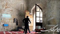 یورش اشغالگران اسرائیلی به مصلای باب الرحمه و بازداشت نمازگزاران