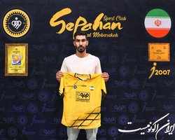 رضا شکاری دومین خرید سپاهانی‌ها