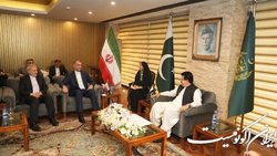 رایزنی وزیر امور خارجه ایران با فرمانده ارتش پاکستان در مورد آخرین تحولات افغانستان