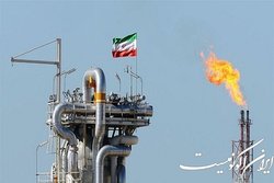 نفت تا پایان امسال زیر ۱۰۰ دلار می‌ماند