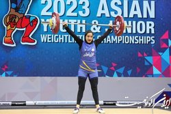 دختر وزنه‌بردار نادیده گرفته شد!