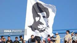 عشق به فوتبال در انزلی کوچک و بزرگ نمی‌شناسد