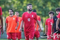 سلمانی در پاسخ به مذاکره با استقلال: خوشحالم که در پرسپولیس هستم!