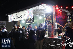 موکب‌ها آماده خدمت به زائران حسینی