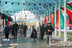 مرز خسروی، زیر قدم‌های زائران حسینی