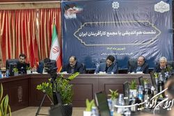 شناسایی پایه‌های مالیاتی جدید با کاهش فشار بر فعالان اقتصادی